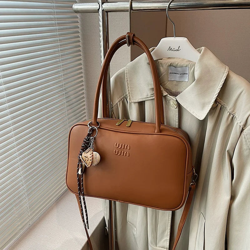 New 2025 Boston Bag For Women Large Bowling Bags Luxury Brand Design Armpit Bags Autumn/Winter Commuting Versatile Shoulder Bag