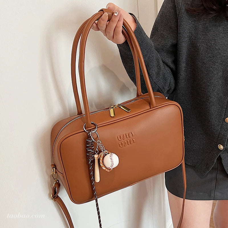 New 2025 Boston Bag For Women Large Bowling Bags Luxury Brand Design Armpit Bags Autumn/Winter Commuting Versatile Shoulder Bag