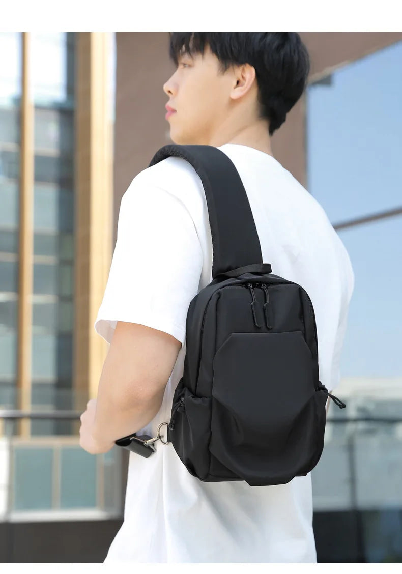Men's Sports Chest Bag Waterproof Wear-resistant Multi-compartment Shoulder Crossbody Bag Outdoor Sports Travel Messenger Bag
