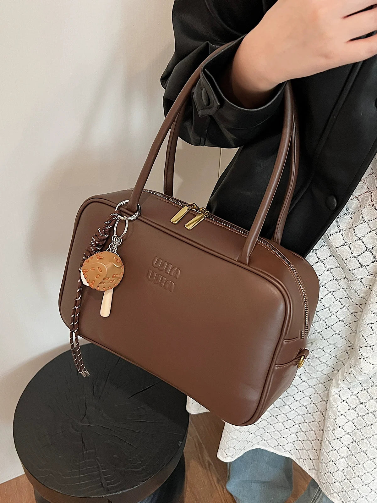 New 2025 Boston Bag For Women Large Bowling Bags Luxury Brand Design Armpit Bags Autumn/Winter Commuting Versatile Shoulder Bag