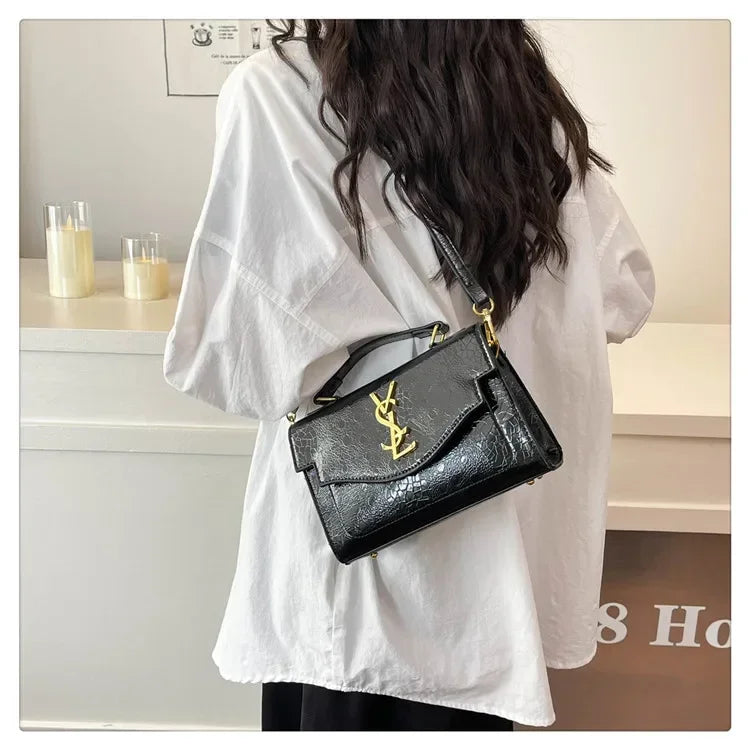 New Arrival 2025 Spring: Structured Textured Crossbody - Envelope Style, Detachable Chain, Women's Purse for Work & Events