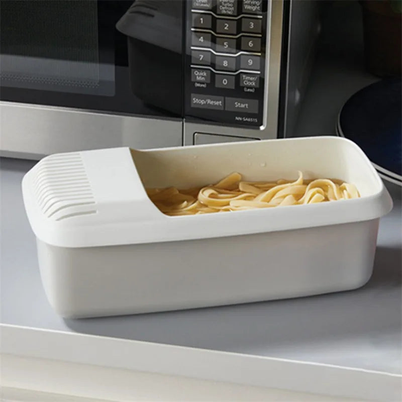 Microwave Pasta Cooker with Strainer – Eco-Friendly Kitchen Accessory